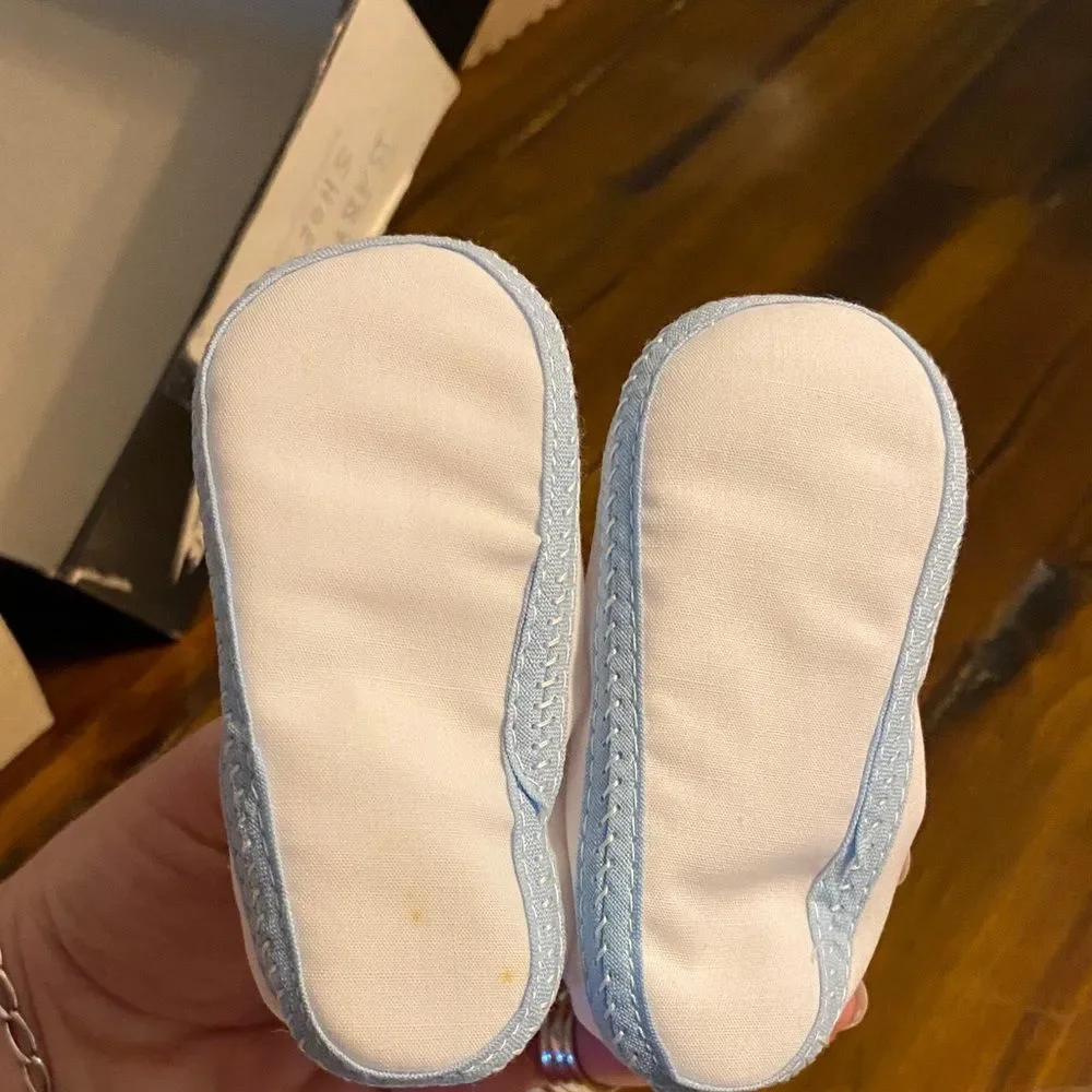 Vintage White and Blue Baby Booties